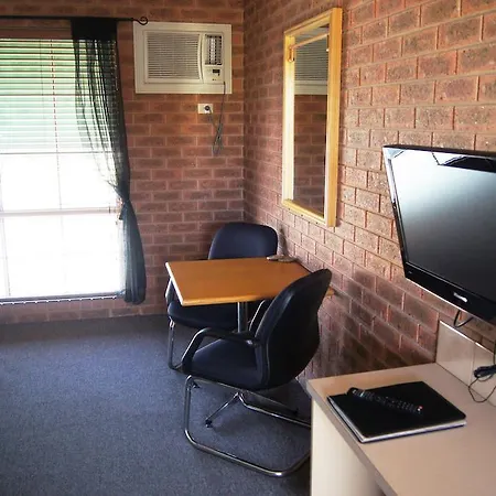 Central Yarrawonga Motor Inn Room photo