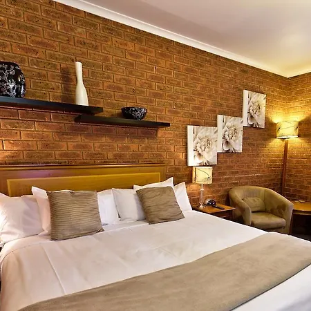 Central Yarrawonga Motor Inn Room photo